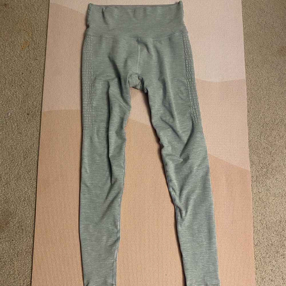 Alphalete halo leggings